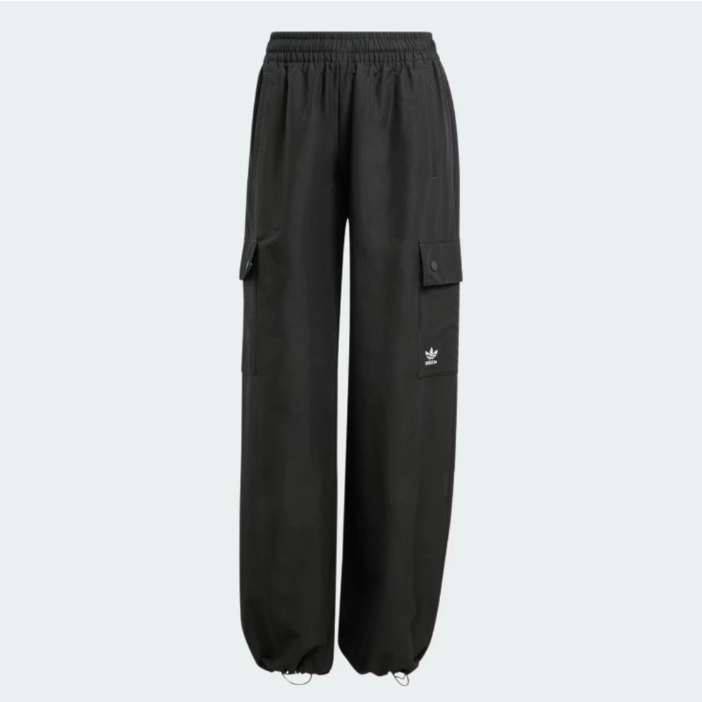 NWT Adidas Originals Women's Essentials Woven Cargo Pants Size XL - Black $75 - Picture 4 of 9